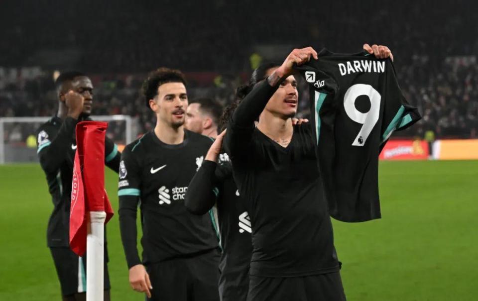 西班牙黄金一代再展实力