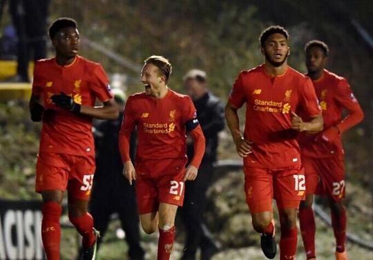 队记：杨瀚森今天表现含金量更高，必须肯定他的适应能力