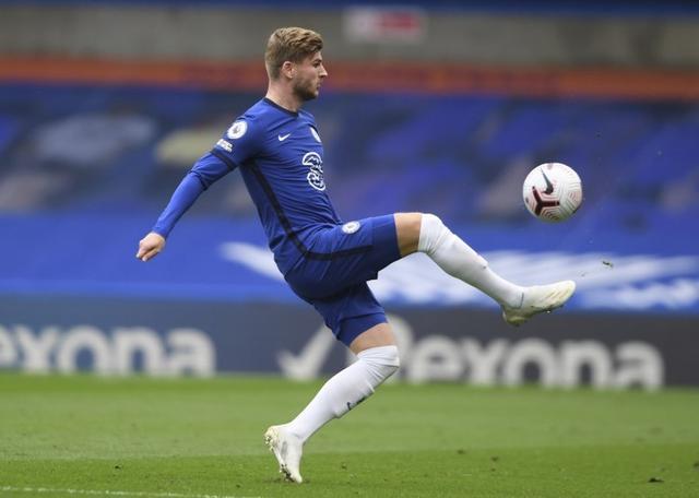 国足U22战乌兹别克首发站位：阵型4-4-2，蒯纪闻搭档朱鹏宇