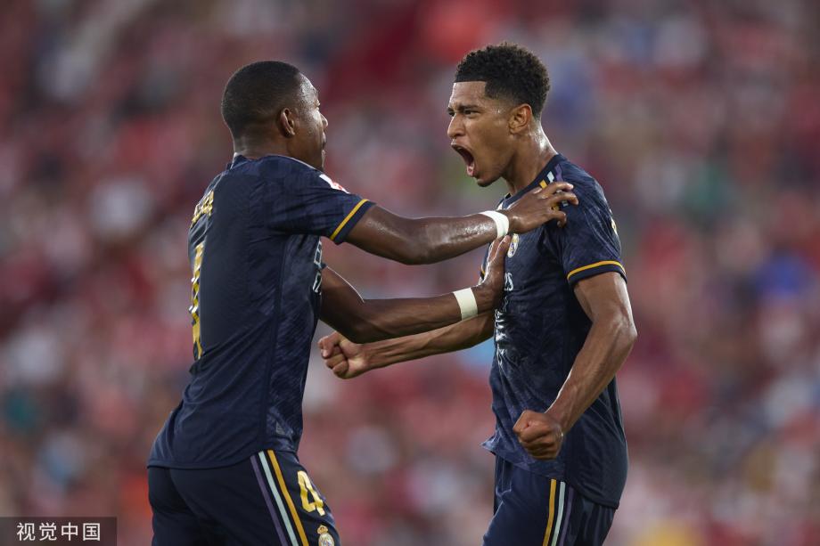 霍伊伦德梅开二度 那不勒斯击败尤文后登上意甲榜首