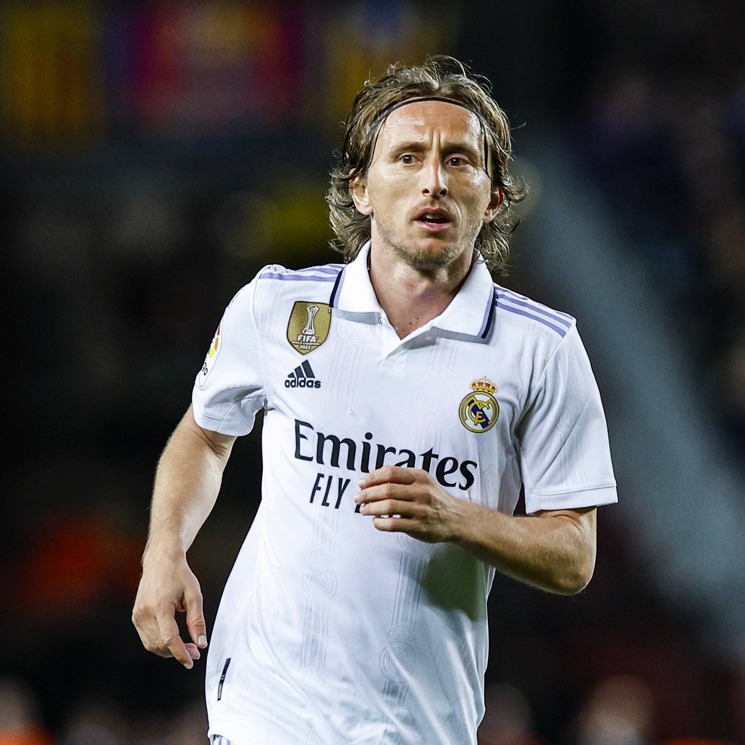 梅西小时候铃声响了不回教室，老师批评他：马拉多纳只有一个