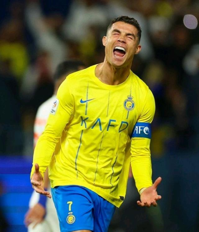 最新转会突然官宣，全网都没想到