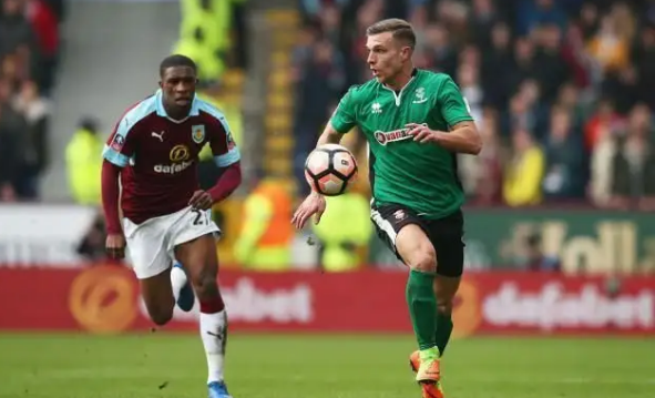 帕拉迪诺：我对下半场表现很满意，那不勒斯排榜首当之无愧