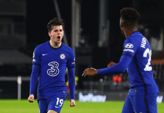 里夫斯：看到詹姆斯在场上全速奔跑，这会促使你跟上他的步伐