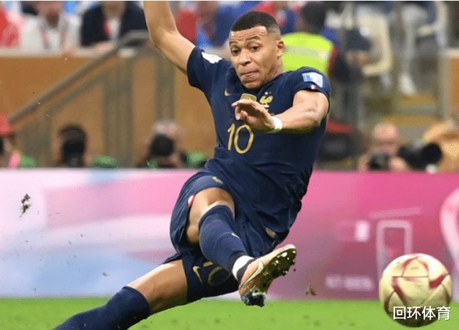 屡献争议判罚！西媒：皇马vs塞尔塔主裁可能被降回西乙执法